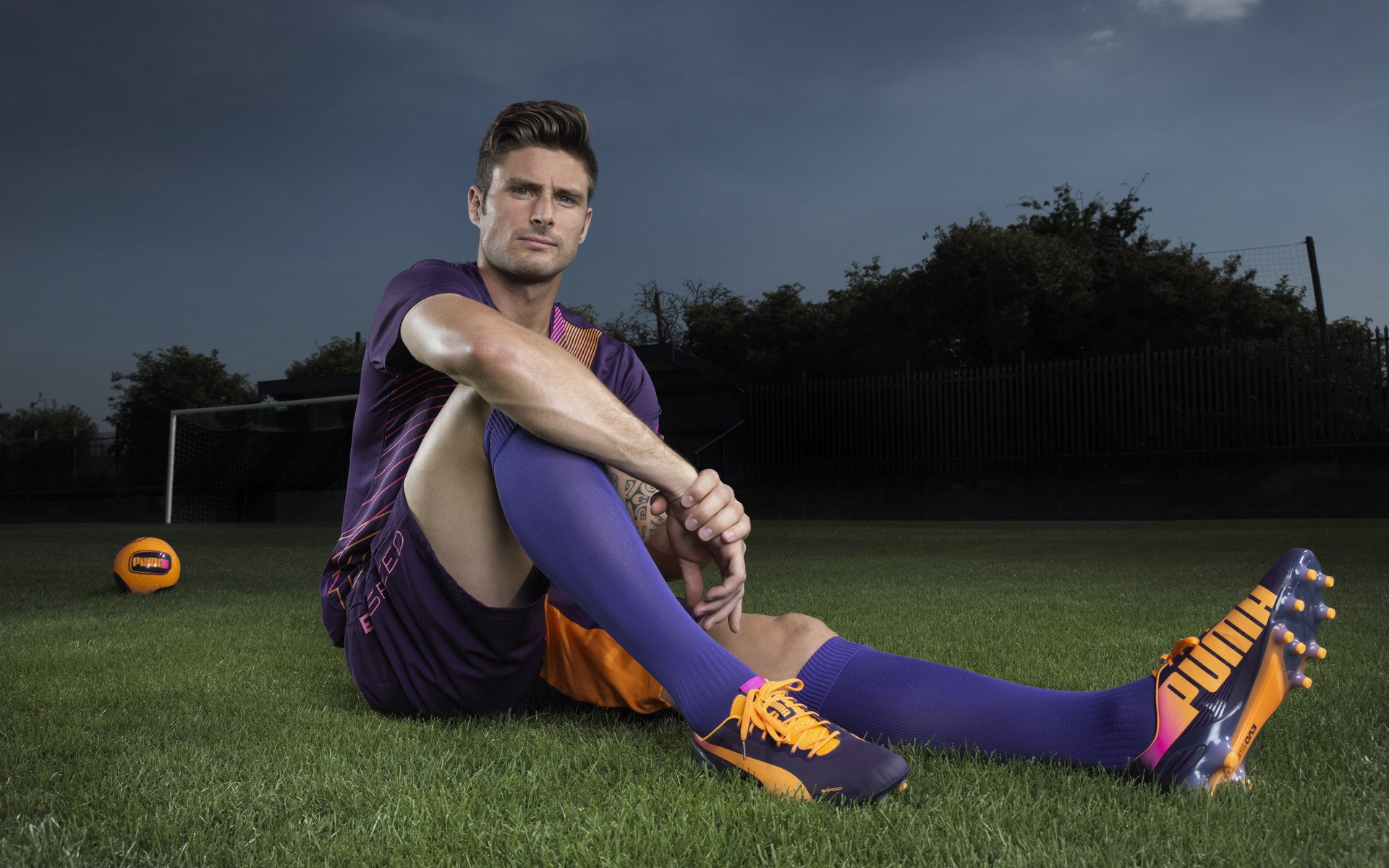 阿森纳带队取胜！，德约科维奇重要时刻锐不可当引发球迷热议